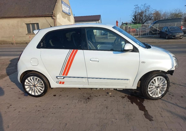 Renault Twingo cena 29700 przebieg: 6200, rok produkcji 2021 z Tczew małe 667